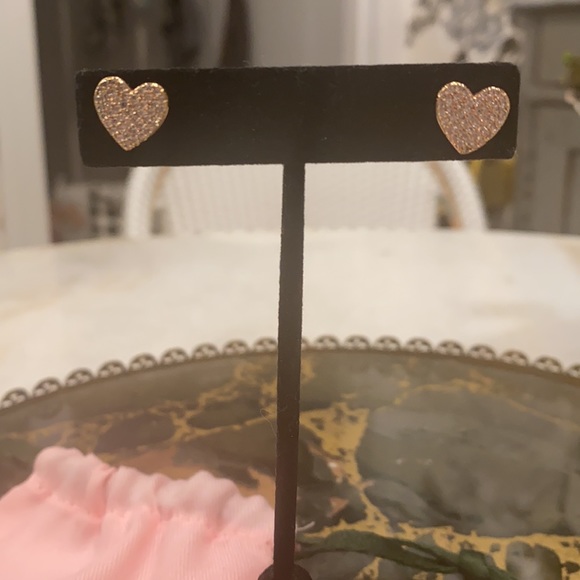 Kate Spade gold rhinestone Valentines heart stud earrings